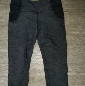 Lululemon workout capris